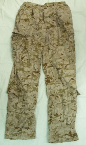 画像1: MCコンバットパンツ　デザート　FROG　MARPAT