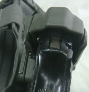 画像17: BHIホルスター　FG色　SERPA　LV3　ベレッタ