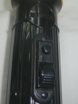 画像11: 米軍ライト　黒×イエロー　70〜80年代　MX-992/U　FULTON