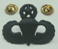 米軍　マスター空挺章　黒　バッチ　ピンズ
