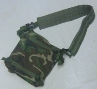 ウッドランド　ラジオポーチ　メインパック用　MOLLEショルダーストラップ付き