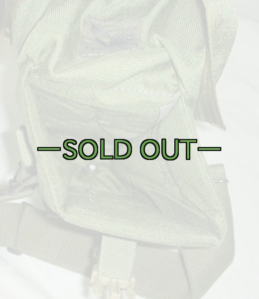 画像4: EAGLE クッションパッド入りポーチ　ストラップ付　OD (4)