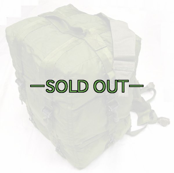 画像2: メディカルリュック　OD　薄手ナイロン　80年代　ショルダー付 (2)