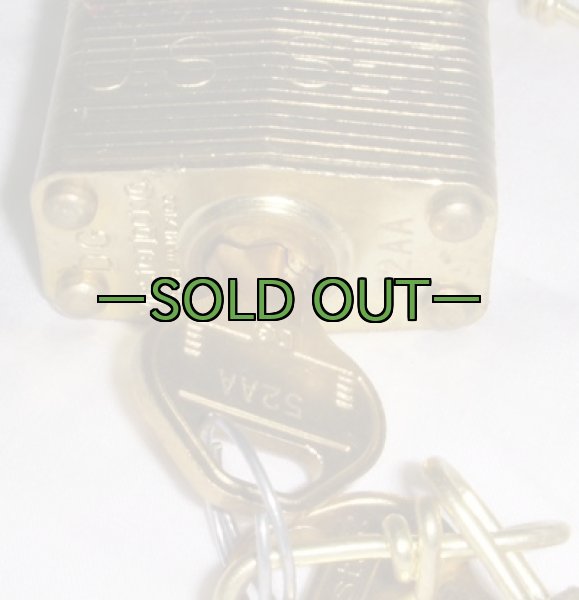 画像2: 軍用パドロック　US刻印　MASTER LOCK (2)