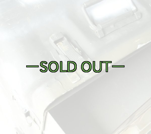 画像4: 軍用ボックス　アルミ　約80×27×49cm　引き出し付 (4)