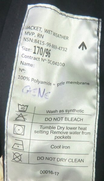 画像2: イギリス軍　海軍　レインパーカー　MVP　ゴアテックス？ (2)