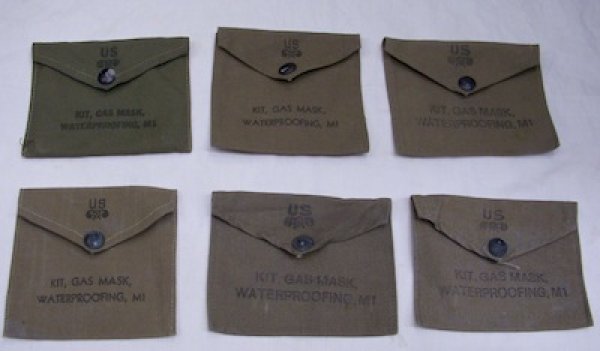 画像1: 40年代　ガスマスクパーツ用ポーチ (1)