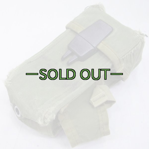 画像8: M16　30連マガジンポーチ　3本用　OD　中フタ付　70年代 (8)