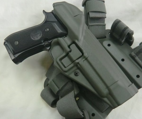 画像16: BHIホルスター　FG色　SERPA　LV3　ベレッタ (16)