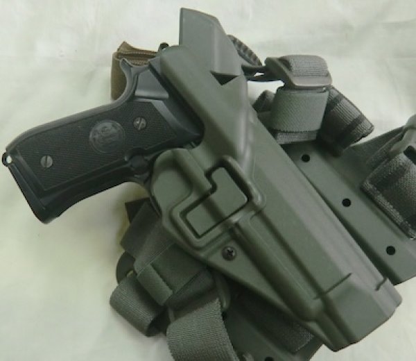 画像15: BHIホルスター　FG色　SERPA　LV3　ベレッタ (15)