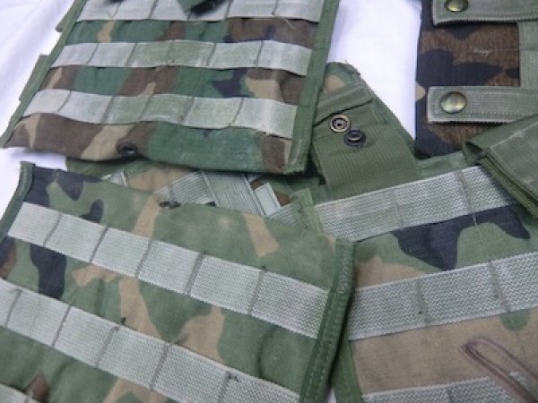 画像8: MOLLE 3連M4マグポーチ　ウッドランド (8)