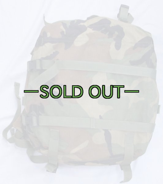 画像2: MOLLEメディカル リュック　ウッドランド　ポーチ欠品 (2)