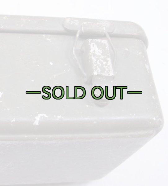 画像2: アルミ　ファーストエイドBOX　60年代　中古良品 (2)