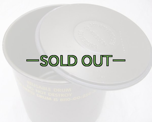 画像2: 軍用缶　直径約23×高さ約24cm　1981年 (2)