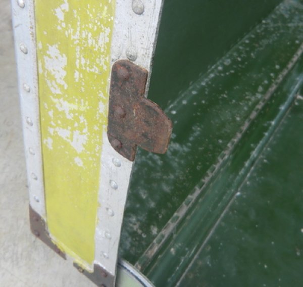 画像21: 軍用ボックス アルミ FRUIT JUICER 中古良品 ダメージ (21)