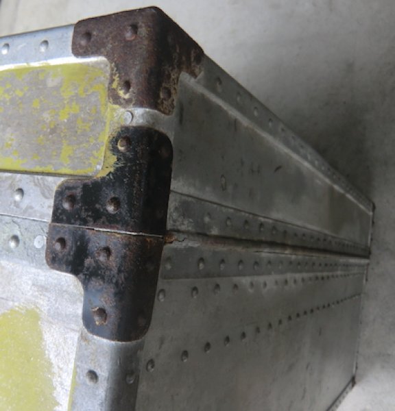 画像19: 軍用ボックス アルミ FRUIT JUICER 中古良品 ダメージ (19)