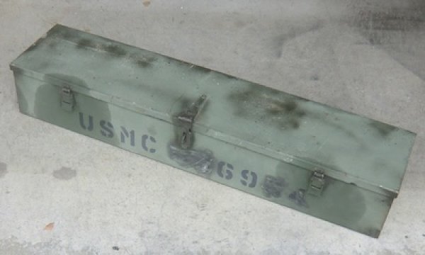 画像1: 軍用ボックス　USMC　スチール　約95×16×22cm　中古良品 (1)