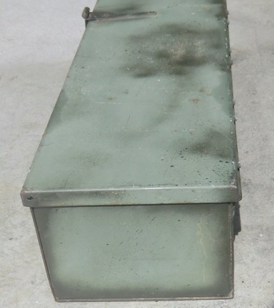 画像7: 軍用ボックス　USMC　スチール　約95×16×22cm　中古良品 (7)