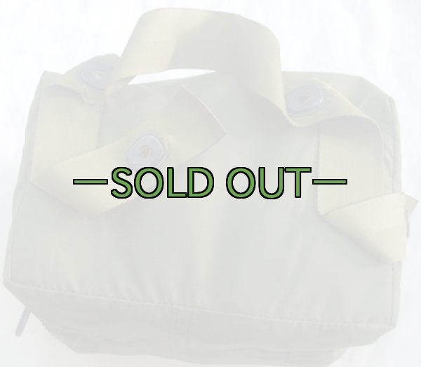 画像7: 航空機用ファーストエイド ポーチ　薄手ナイロン　中身入り　中古良品 (7)