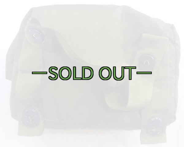 画像6: 航空機用ファーストエイド ポーチ　薄手ナイロン　中身入り　中古上 (6)