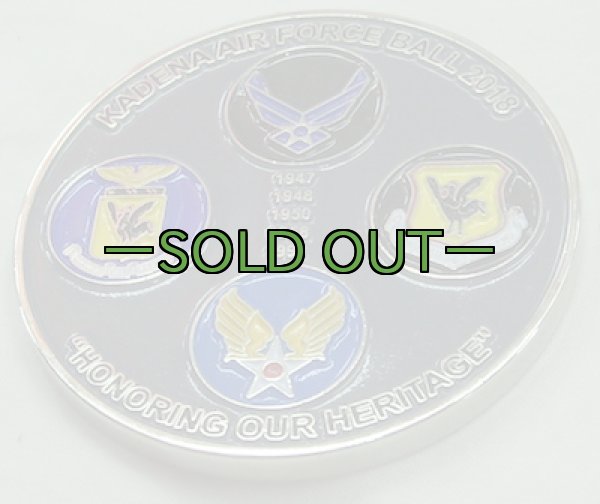 画像4: チャレンジコインKADENA AIR FORCE BALL2018 (4)