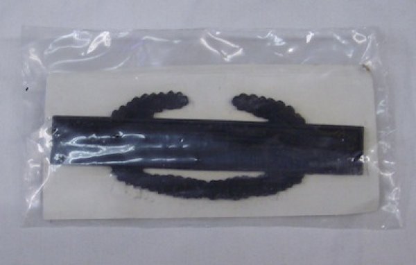 画像4: 戦闘歩兵章　CIB　1st　60年代　ピンズ (4)