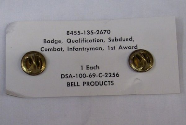 画像3: 戦闘歩兵章　CIB　1st　60年代　ピンズ (3)