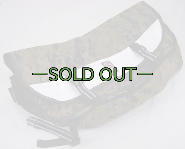 画像1: クローム　メッセンジャーバッグ　MARPAT　中古良品 (1)