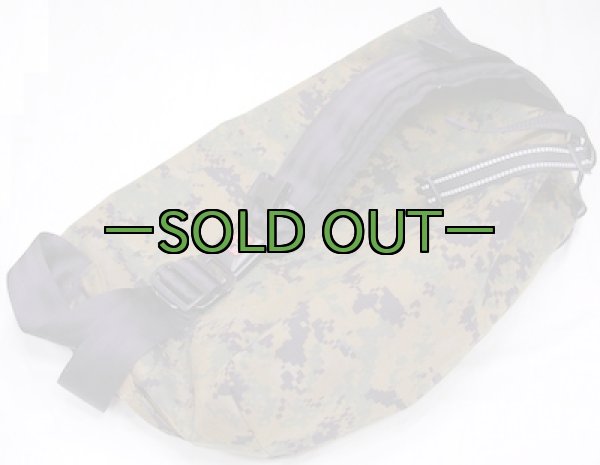 画像2: クローム　メッセンジャーバッグ　MARPAT　中古良品 (2)