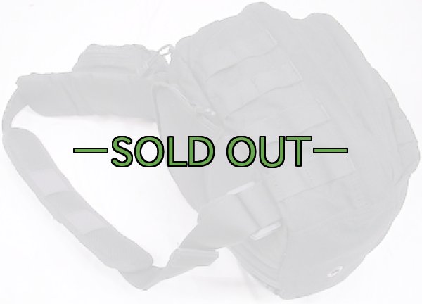 画像2: 5.11タクティカルスリングバッグ　MOAB 6　黒 (2)