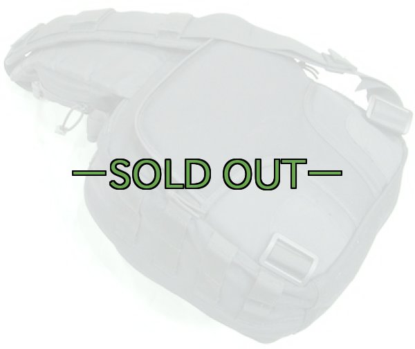 画像3: 5.11タクティカルスリングバッグ　MOAB 6　黒 (3)